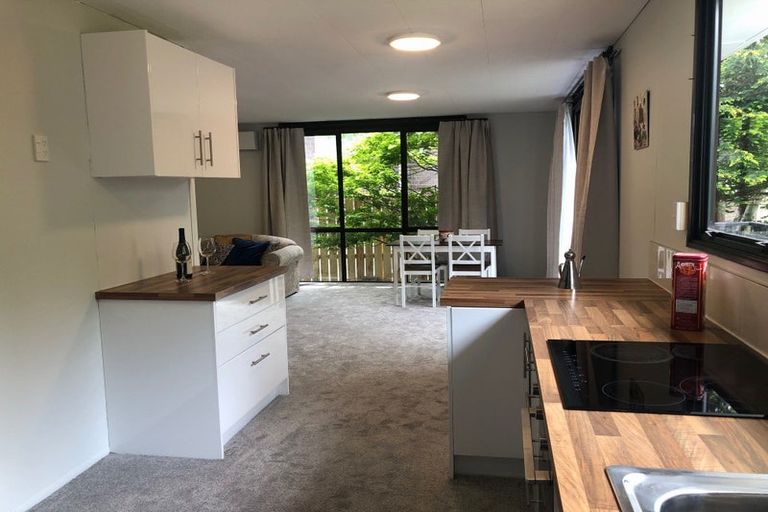 Photo of property in 2/5 Compass Place, Te Atatu Peninsula, Auckland, 0610