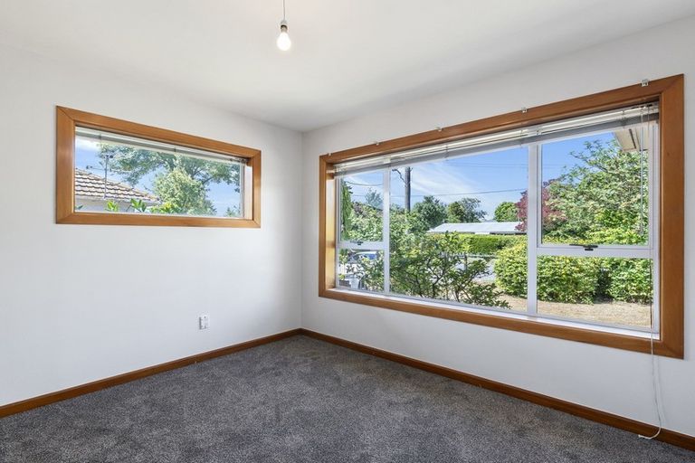 Photo of property in 35 Balgay Street, Upper Riccarton, Christchurch, 8041