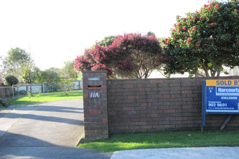 Photo of property in 11a Waimarie Avenue, Paraparaumu, 5032