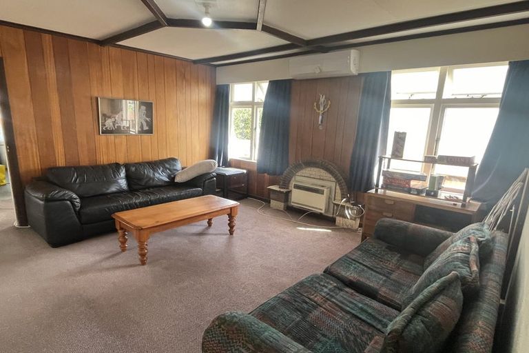 Photo of property in 241 Botanical Road, Takaro, Palmerston North, 4412