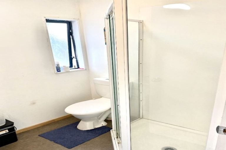 Photo of property in 1/53 The Avenue, Albany, Auckland, 0632