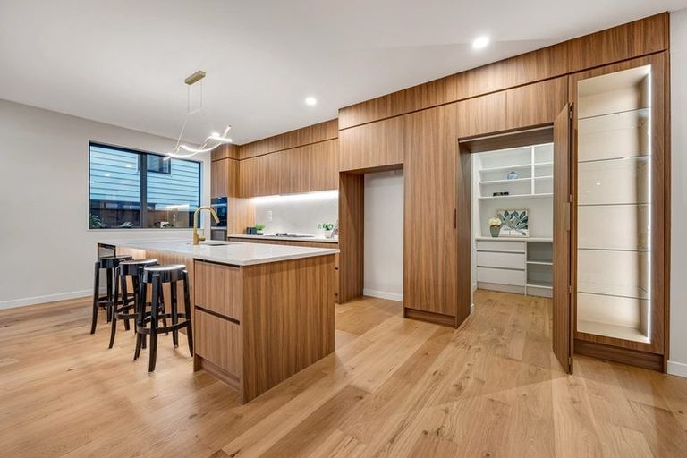 Photo of property in 14 Pakirikiri Street, Long Bay, Auckland, 0630