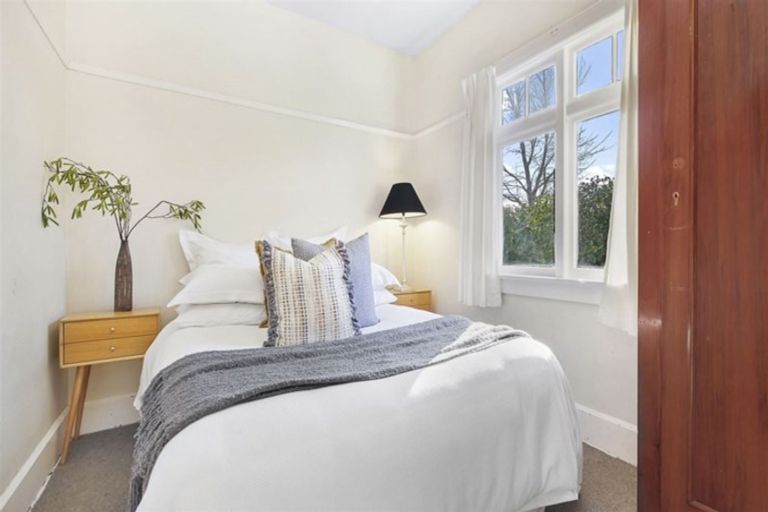 Photo of property in 95a Eastern Terrace, Beckenham, Christchurch, 8023