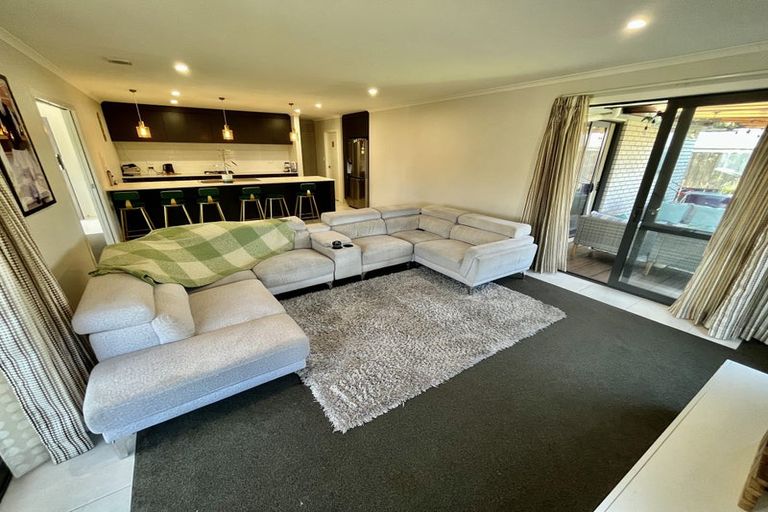 Photo of property in 15 Faber Place, Rototuna North, Hamilton, 3210