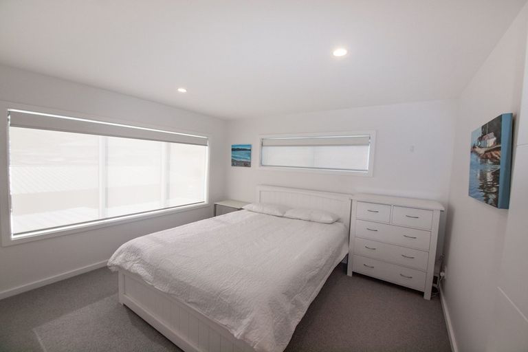 Photo of property in 5 Farnworth Terrace, Churton Park, Wellington, 6037