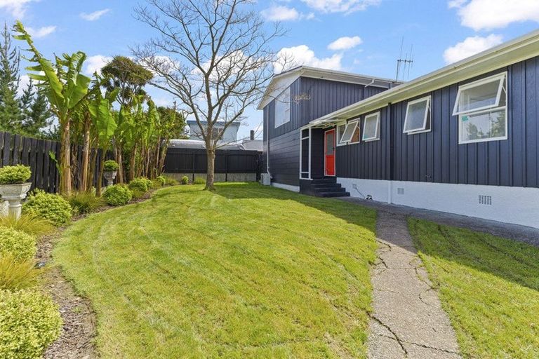 Photo of property in 9 Meads Place, Bulls, 4818