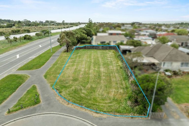 Photo of property in 38 Bexley Road, Aranui, Christchurch, 8061