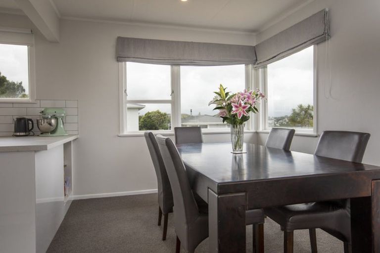 Photo of property in 12 Lenox Grove, Johnsonville, Wellington, 6037