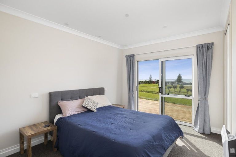 Photo of property in 13 Otaraia Road, Riversdale Beach, Masterton, 5872