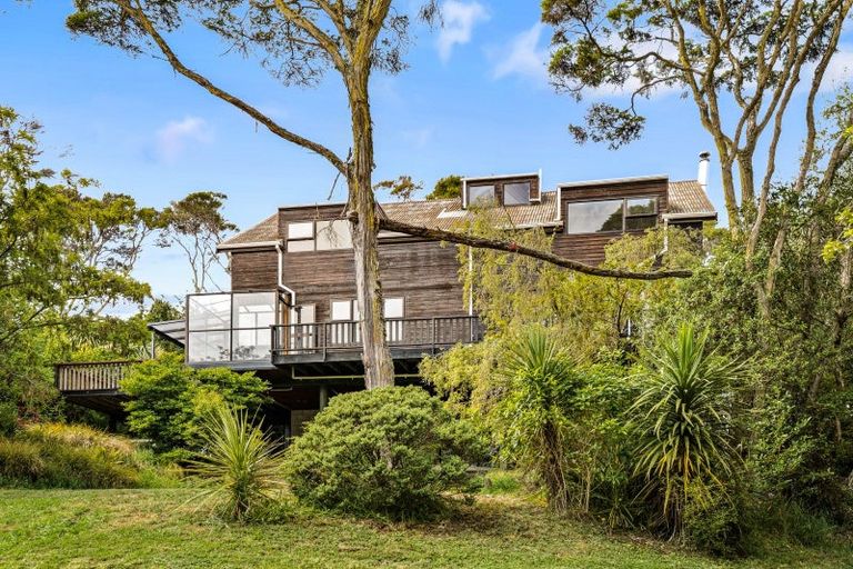 Photo of property in 11 Chelivode Street, Waitati, 9085