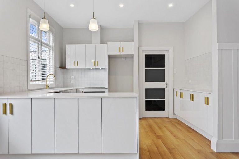 Photo of property in 1/19 Hills Road, Edgeware, Christchurch, 8013