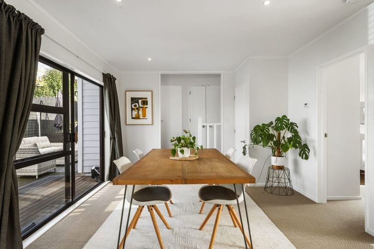 Photo of property in 3/7 Lynngate Place, Hillcrest, Auckland, 0627