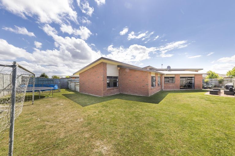 Photo of property in 62 Branigan Parade, Kelvin Grove, Palmerston North, 4414