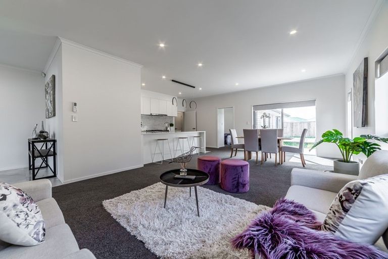 Photo of property in 35 Ruru Street, Cambridge, 3434