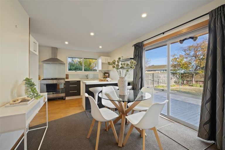 Photo of property in 478 Mairehau Road, Parklands, Christchurch, 8083