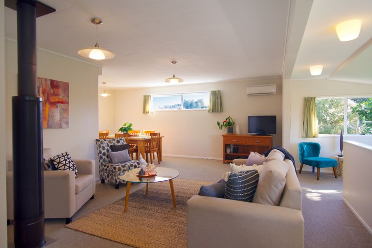 Photo of property in 33 Point Wells Road, Point Wells, Warkworth, 0986