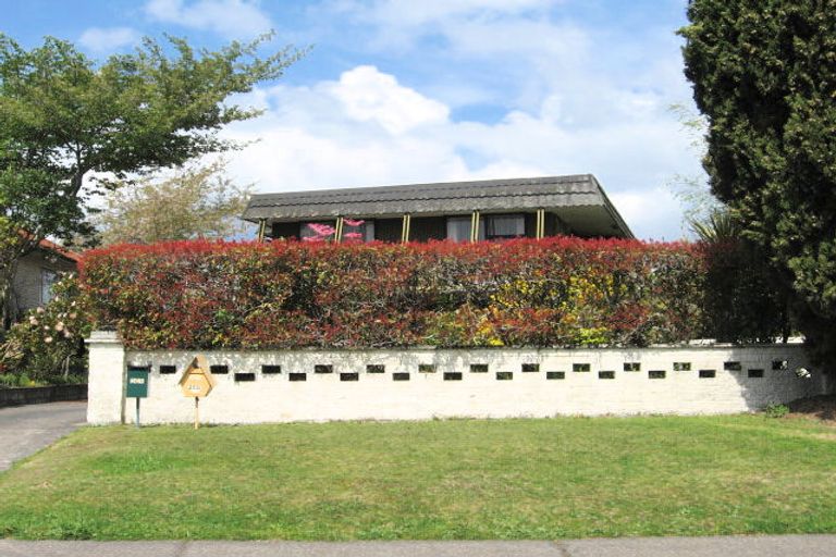 Photo of property in 36b Grand Vue Road, Kawaha Point, Rotorua, 3010