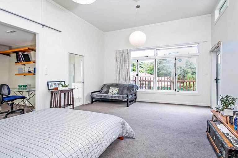 Photo of property in 66 Te Henga Road, Waitakere, Henderson, 0781