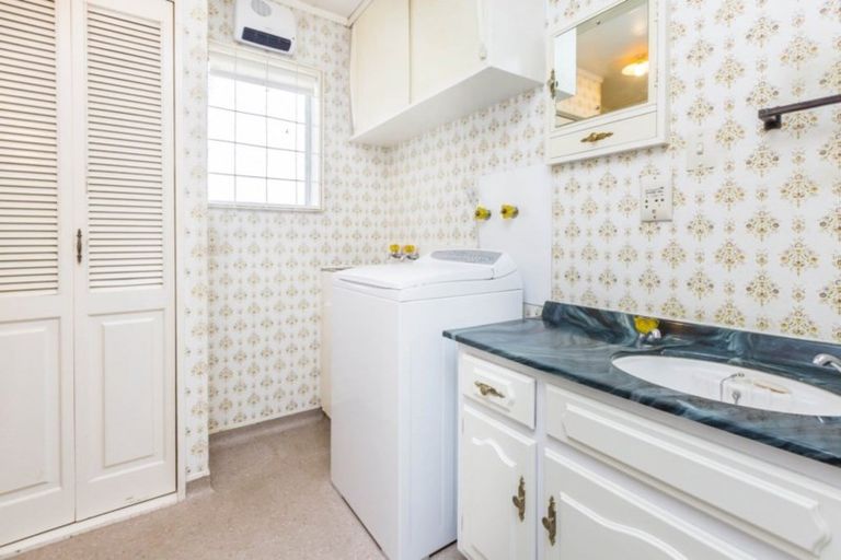 Photo of property in 41 Pine Avenue, Ebdentown, Upper Hutt, 5018