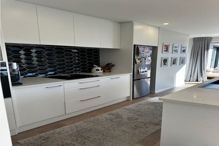 Photo of property in 18 Coopworth Road, Jacks Point, 9371