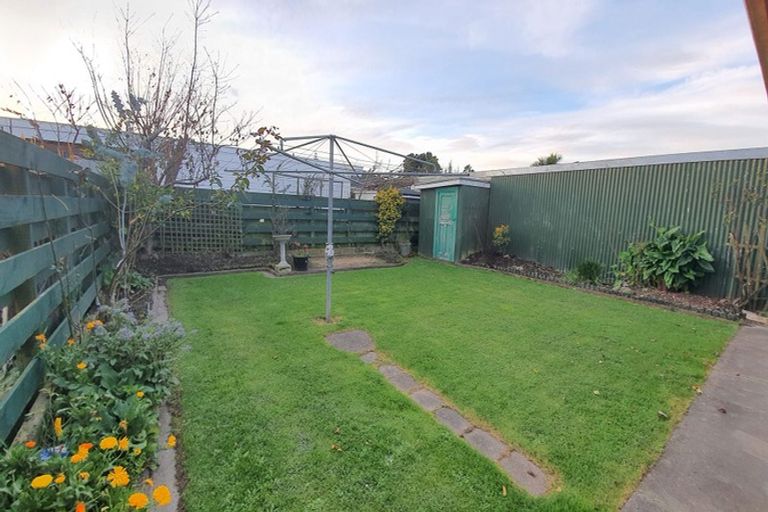 Photo of property in 47a Haydon Street, Roslyn, Palmerston North, 4414