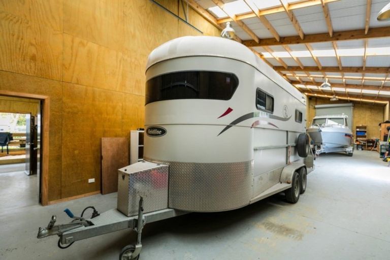 Photo of property in 17 Brookvale Lane, Taupaki, Henderson, 0782