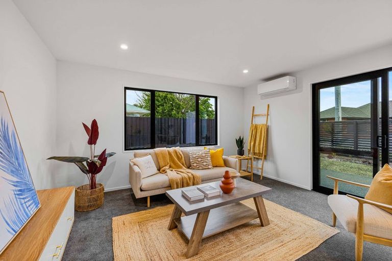 Photo of property in 10a Farquhars Road, Redwood, Christchurch, 8051