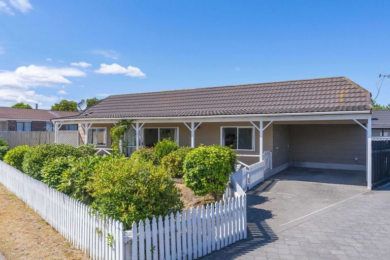 Photo of property in 43 Arthur Crescent, Hilltop, Taupo, 3330