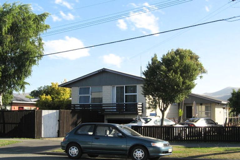 Photo of property in 11 Maces Road, Bromley, Christchurch, 8062