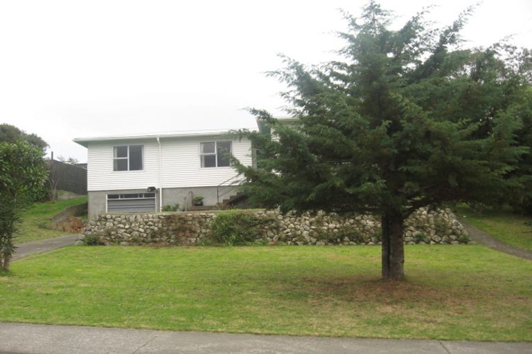 Photo of property in 105 Tilley Road, Paekakariki, 5034
