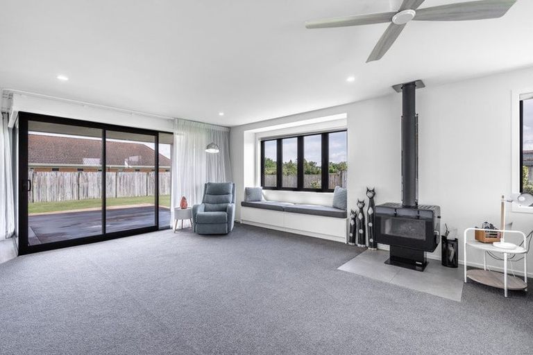 Photo of property in 10 Barker Place, Waikiwi, Invercargill, 9810