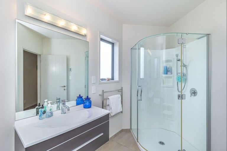 Photo of property in 68 Waitarere Rise Avenue, Waitarere, Levin, 5510