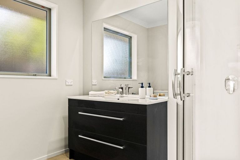 Photo of property in 14 Shadbolt Lane, Rolleston, 7614