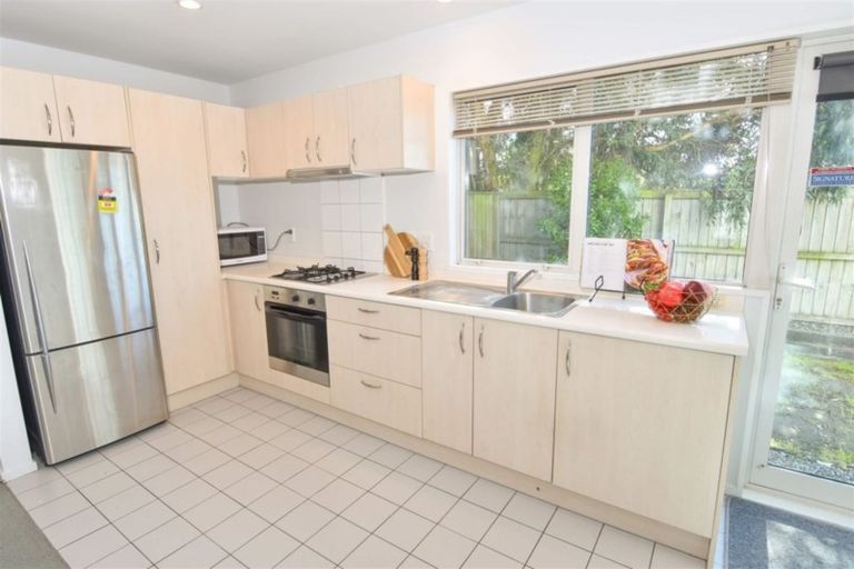 Photo of property in 12 Mafeking Street, New Brighton, Christchurch, 8061