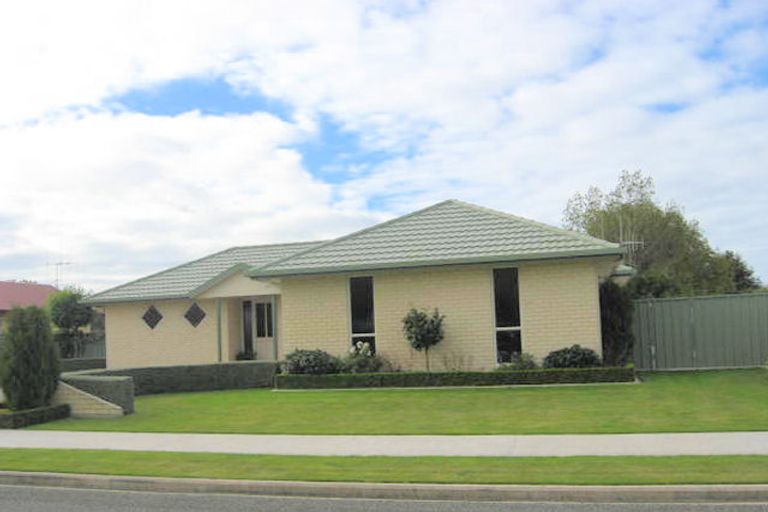 Photo of property in 16 Hannah Place, Holmes Hill, Oamaru, 9401