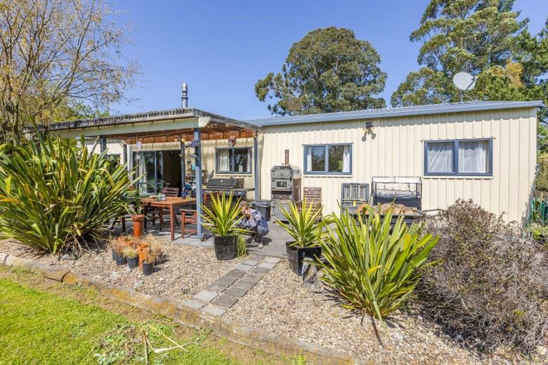 Photo of property in 37 Buckland Street, Tikokino, Waipawa, 4273
