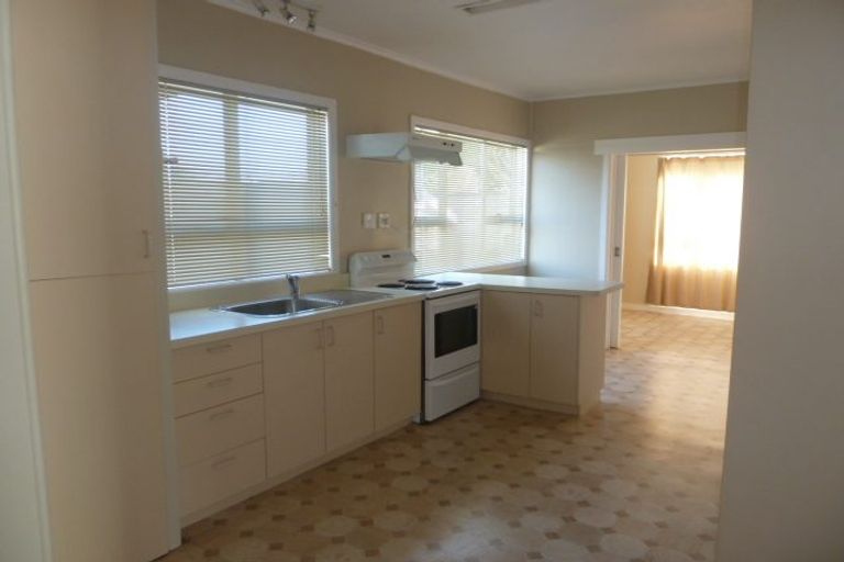 Photo of property in 1/4 Bunnythorpe Road, Papakura, 2110