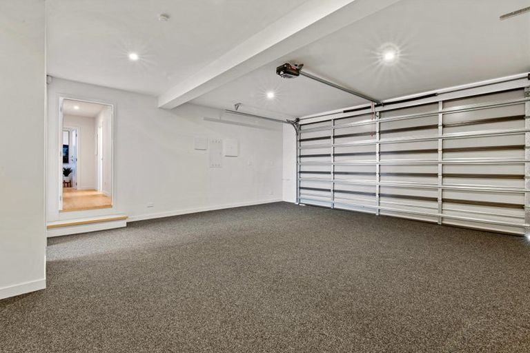 Photo of property in 2/1 Omana Road, Milford, Auckland, 0620