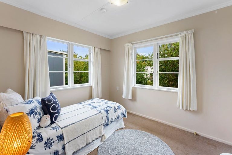 Photo of property in 16 Lemon Street, Otaki, 5512