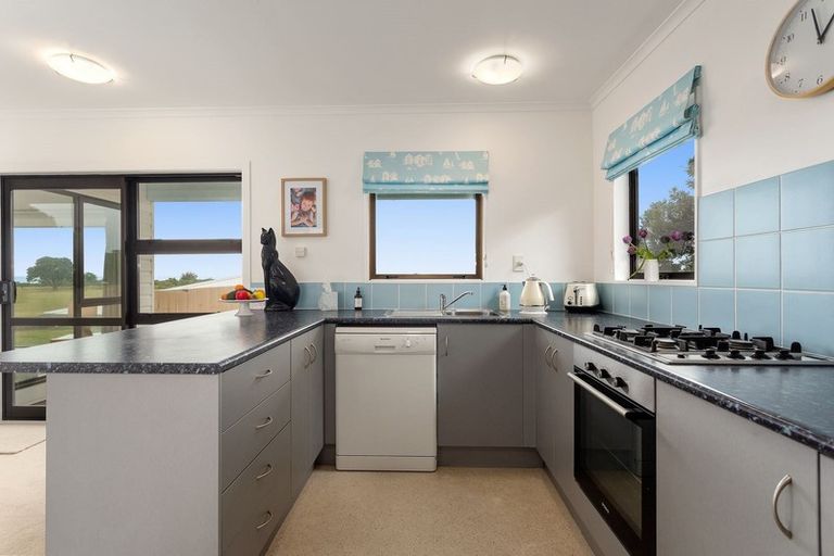 Photo of property in 2/227 Pohutukawa Avenue, Ohope, 3121
