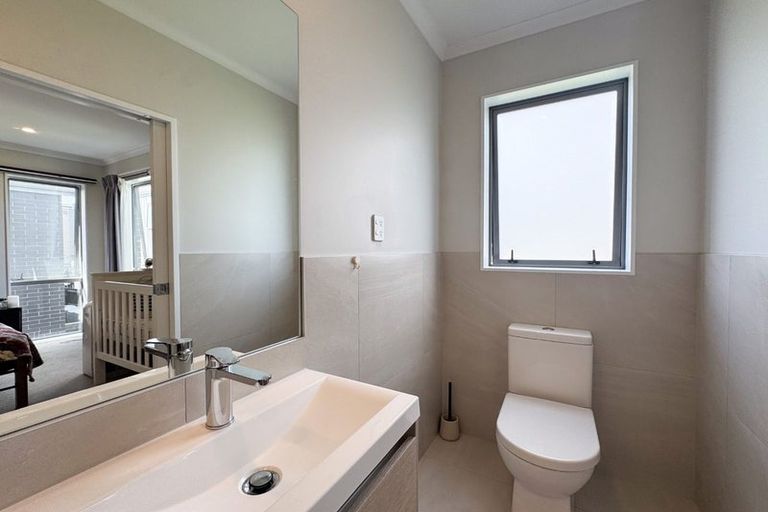 Photo of property in 8 Tarakoi Road, Hobsonville, Auckland, 0616