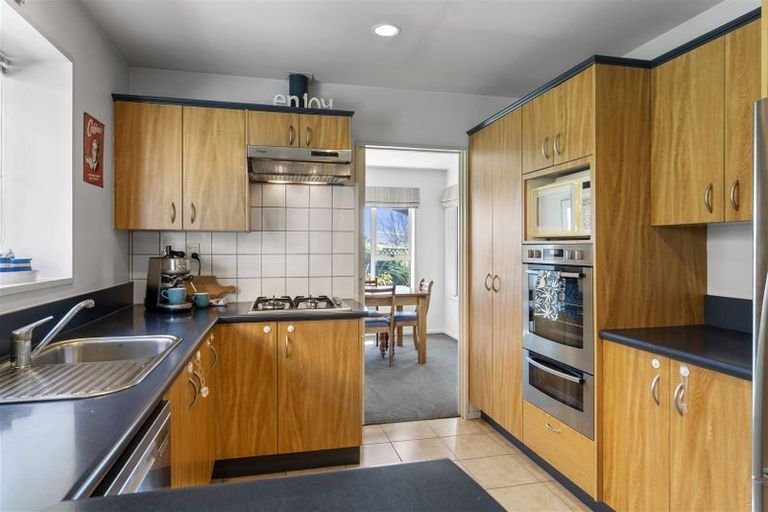 Photo of property in 38 Beach Road, North New Brighton, Christchurch, 8083