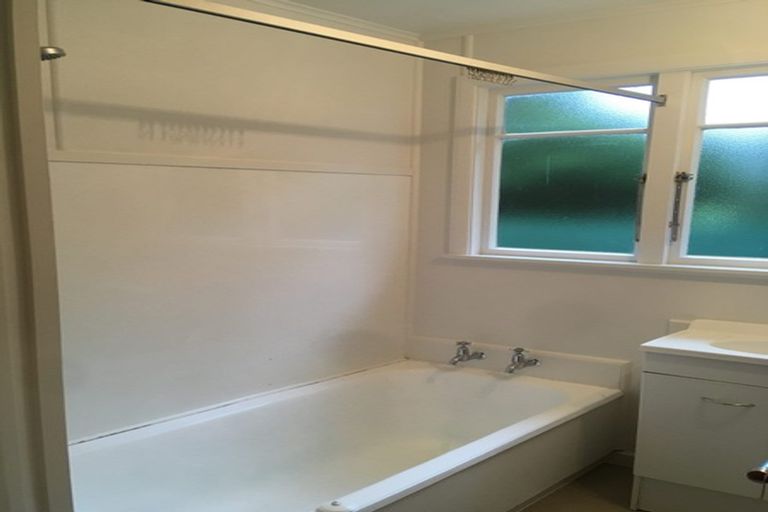 Photo of property in 15 Centennial Road, Tahunanui, Nelson, 7011