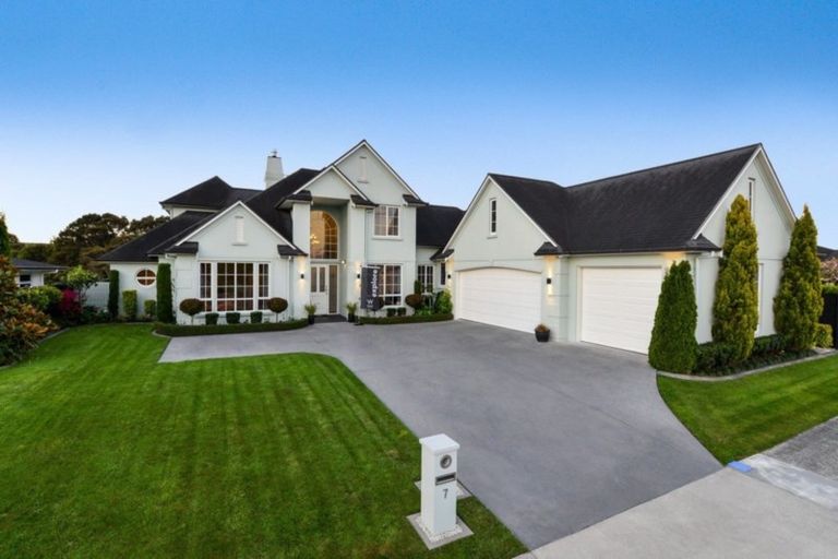 Photo of property in 7 Karl Michael Crescent, Flagstaff, Hamilton, 3210