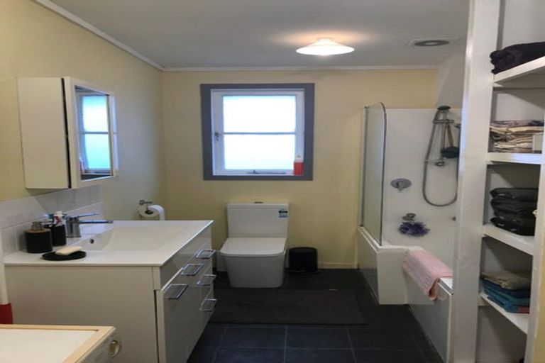 Photo of property in 20 Station Street, Tirau, 3410