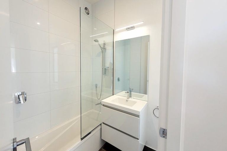 Photo of property in 8 Silvereye Way, Johnsonville, Wellington, 6037