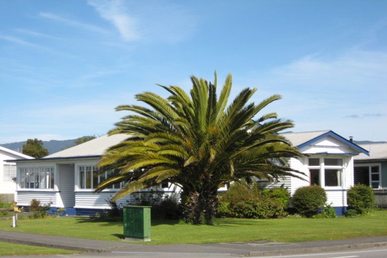 Photo of property in 16 Bentham Street, Westport, 7825