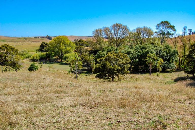 Photo of property in 1470 Oneriri Road, Kaiwaka, 0573