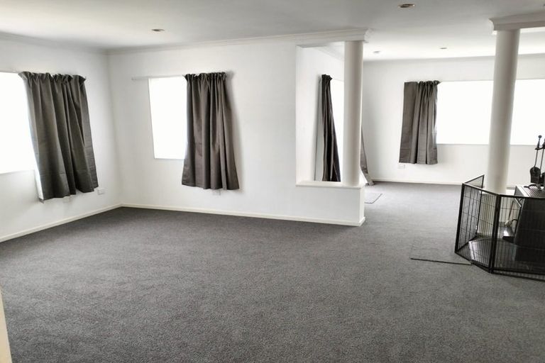 Photo of property in 31a Heretaunga Square, Silverstream, Upper Hutt, 5019