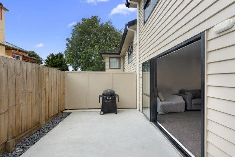 Photo of property in 2/3 Manning Street, Hamilton Central, Hamilton, 3204